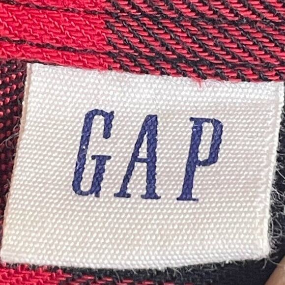 GAP Fitted Boyfriend Shirt XXL – Red Black Buffalo Plaid Flannel Button-Up - Picture 3 of 8